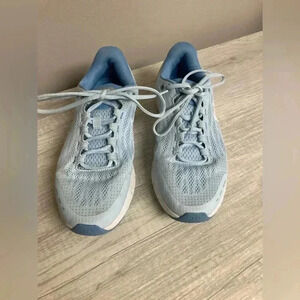 Charged rogue under‎ armour tennis shoes
